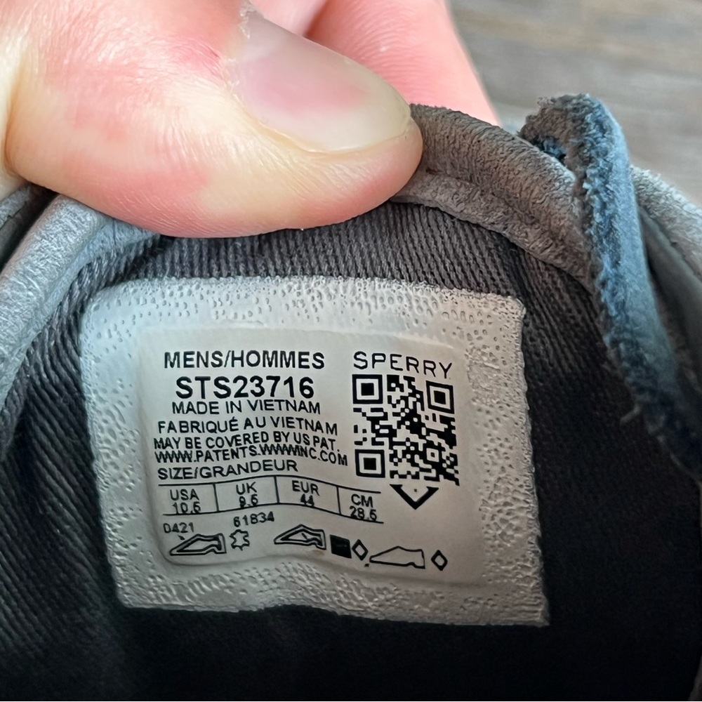 Barely Worn Sperrys - image 3